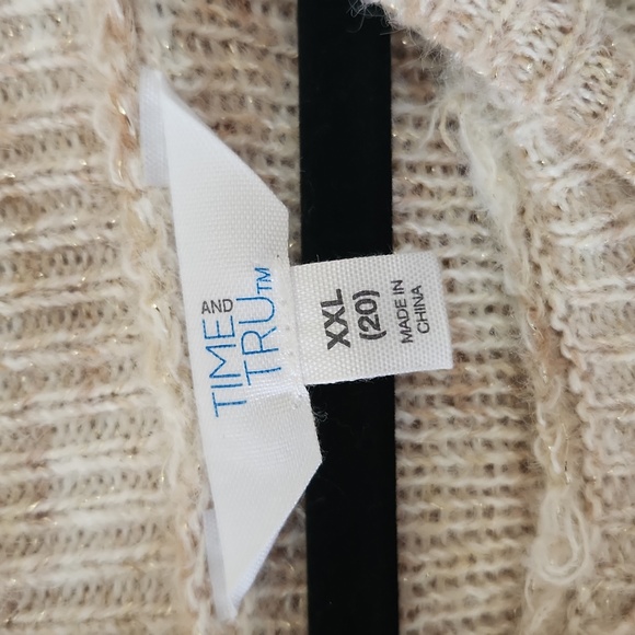 Time and Tru Sweater - Picture 4 of 5